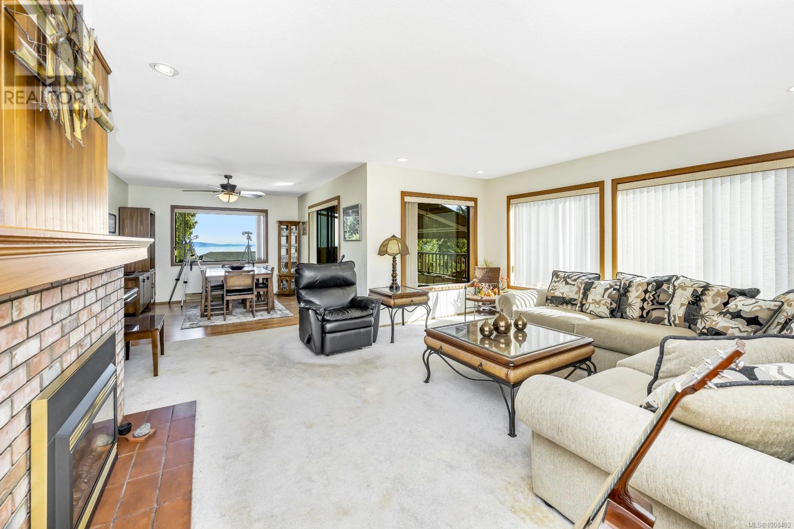 800 Seamist Pl, Saanich, British Columbia  V8Y 2R4 - Photo 37 - 1008492