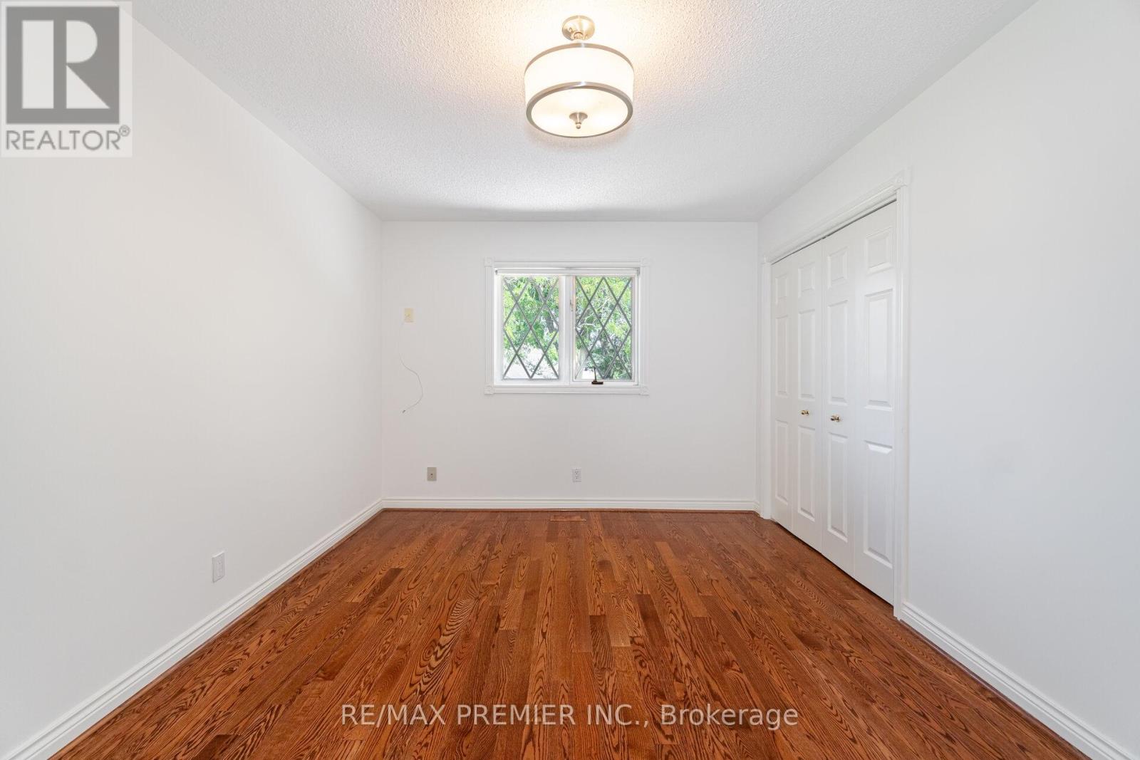 18 Ingleview Drive, Caledon, Ontario  L7C 1P3 - Photo 37 - W12307184