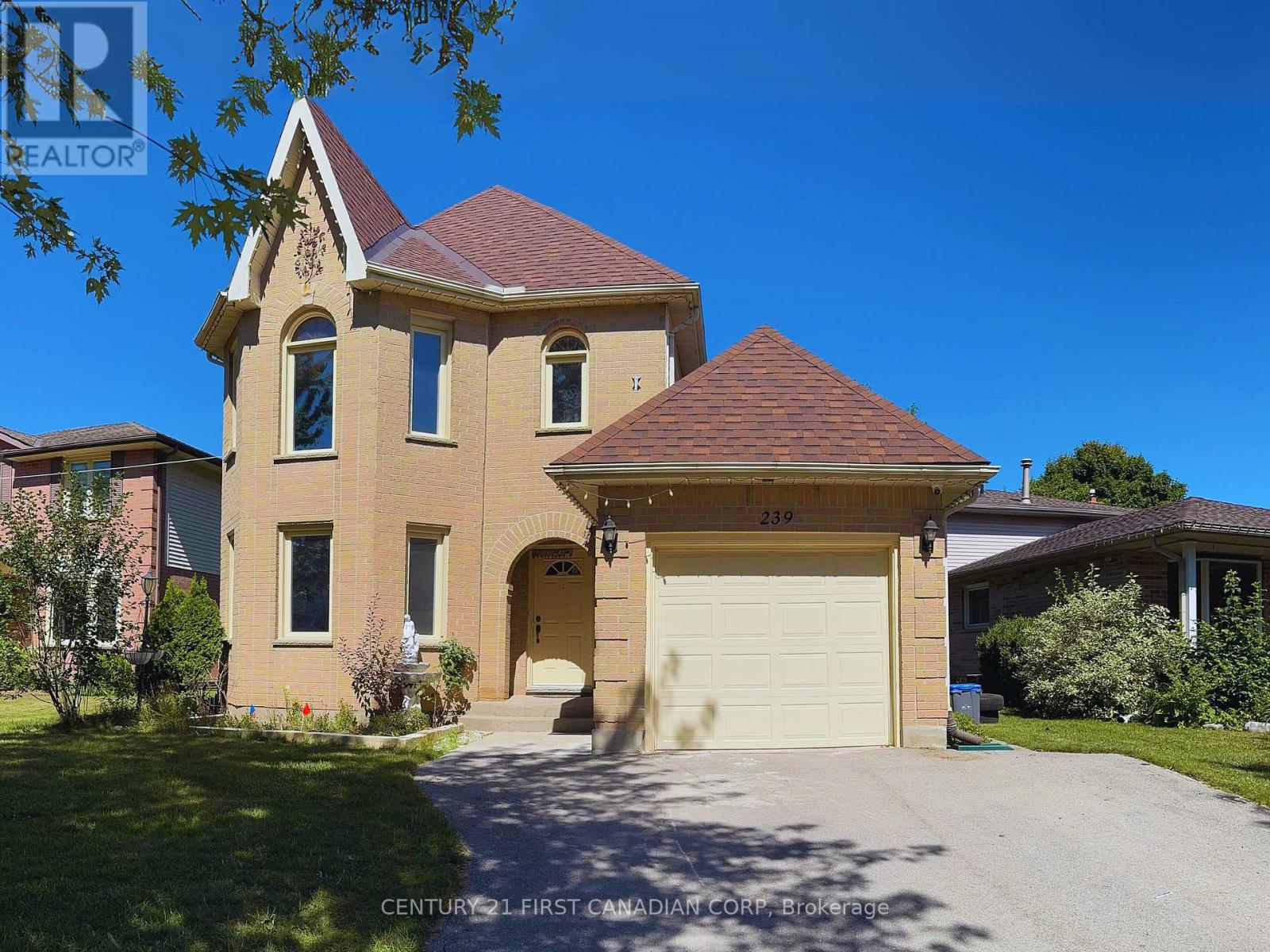 239 Edmunds Place, London South, Ontario  N5Z 4V9 - Photo 1 - X12307735