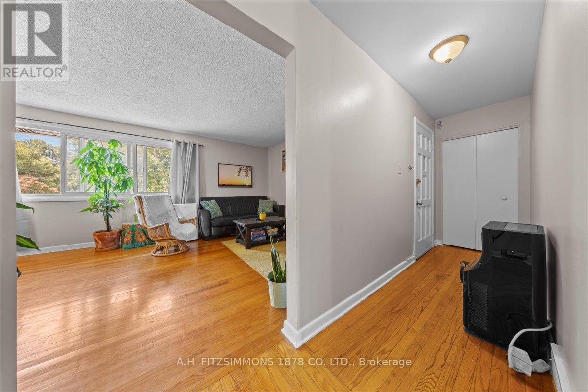 Property at 1217 CAMEO DRIVE image 5