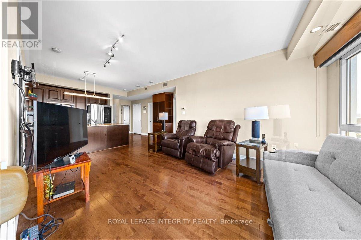 1907 - 70 Landry Street, Ottawa, Ontario  K1L 0A8 - Photo 13 - X12307773