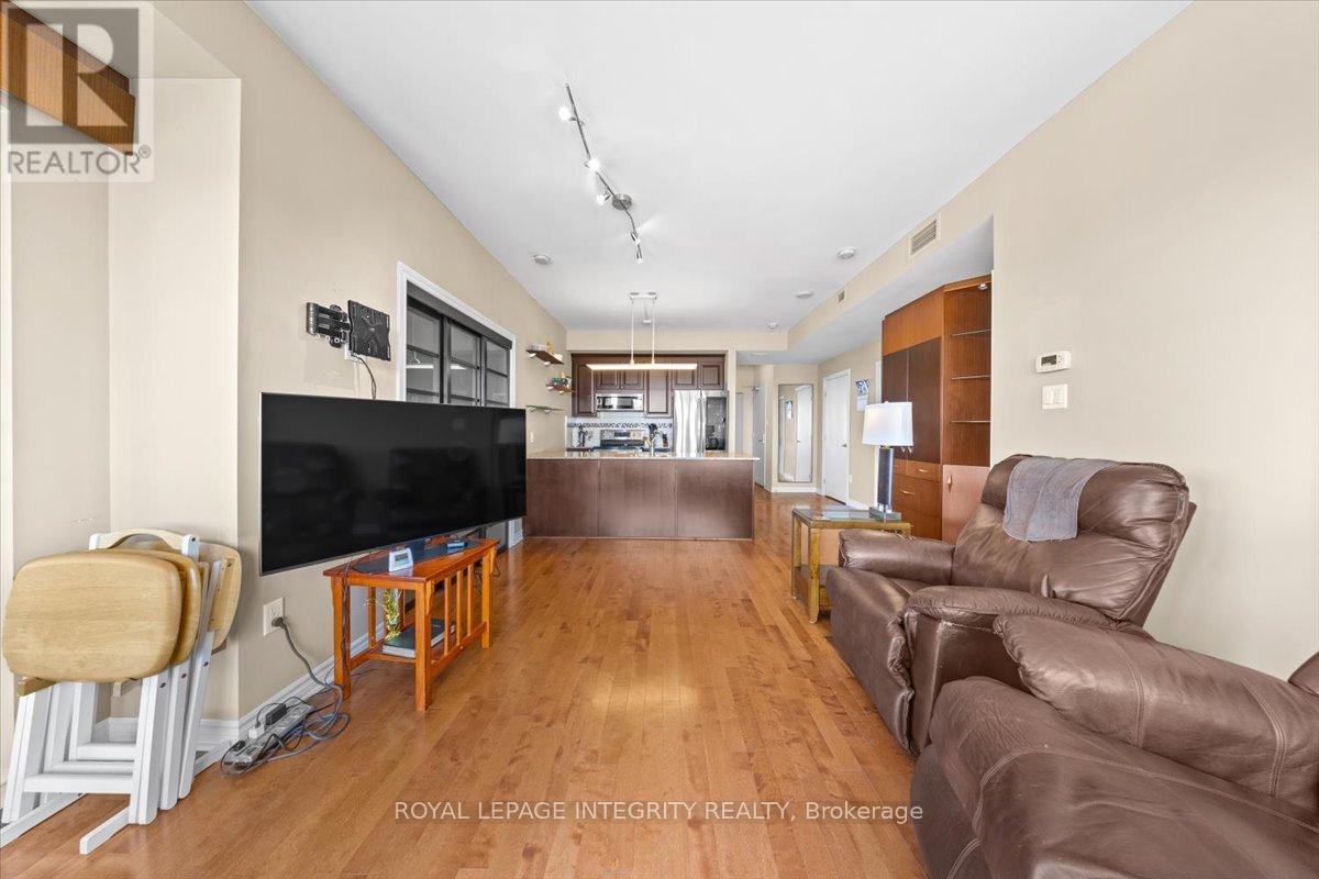 1907 - 70 Landry Street, Ottawa, Ontario  K1L 0A8 - Photo 4 - X12307773