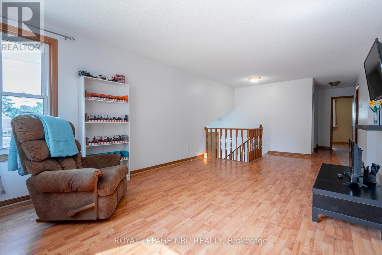237 Dovercourt Road, Fort Erie, Ontario  L0S 1B0 - Photo 11 - X12307759