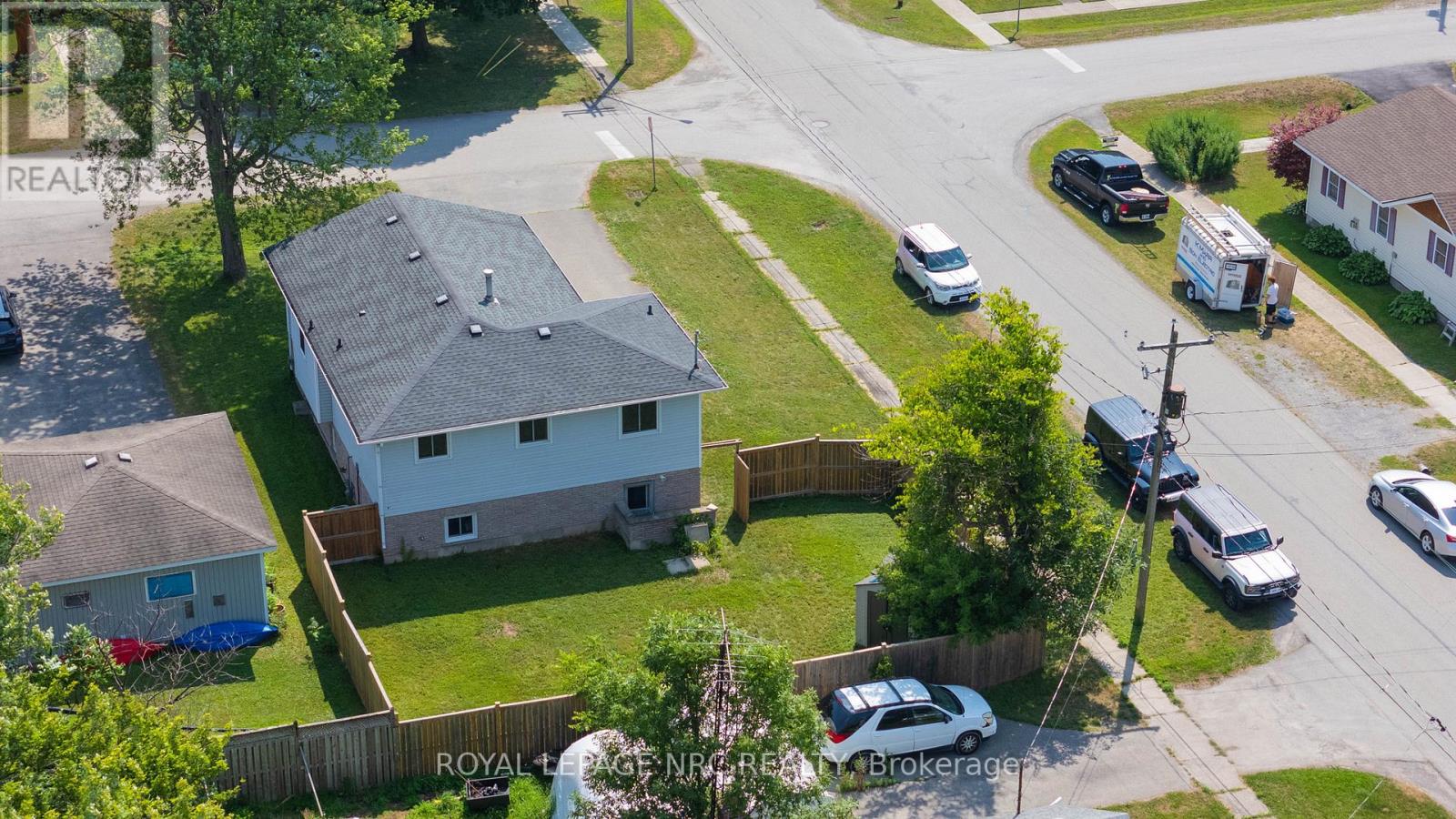 237 Dovercourt Road, Fort Erie, Ontario  L0S 1B0 - Photo 4 - X12307759