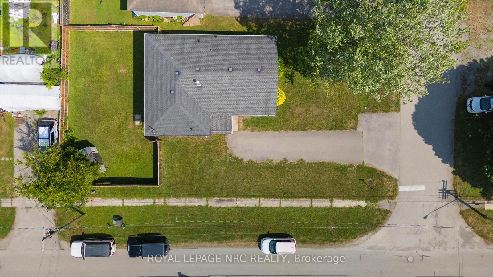 237 Dovercourt Road, Fort Erie, Ontario  L0S 1B0 - Photo 5 - X12307759