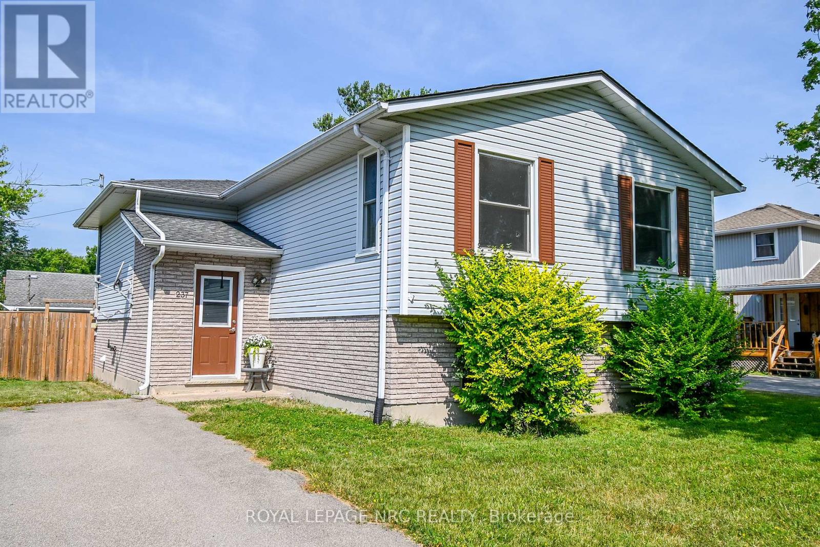 237 Dovercourt Road, Fort Erie, Ontario  L0S 1B0 - Photo 6 - X12307759
