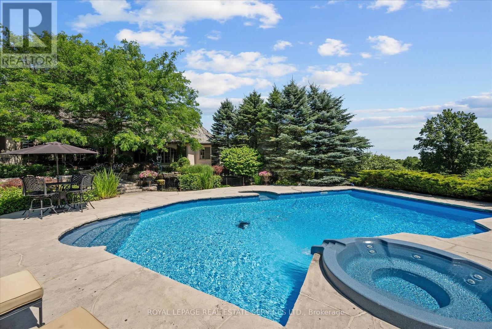 10090 Pineview Trail, Milton, Ontario  L0P 1B0 - Photo 40 - W12307618