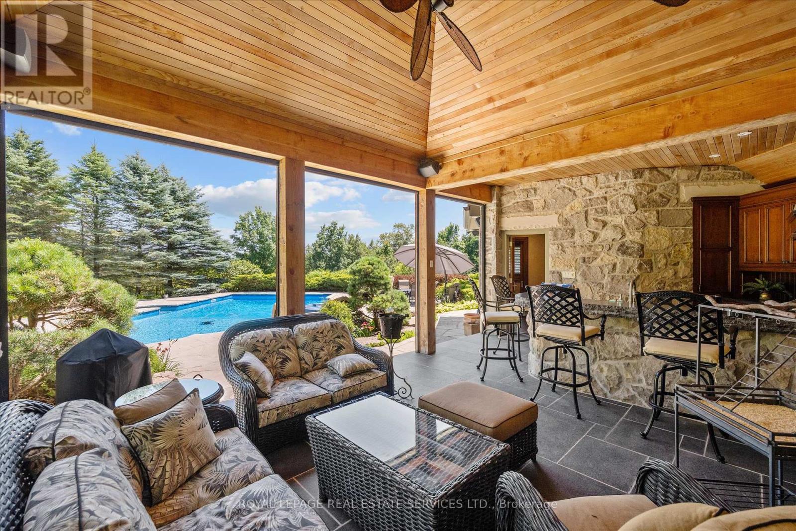 10090 Pineview Trail, Milton, Ontario  L0P 1B0 - Photo 43 - W12307618