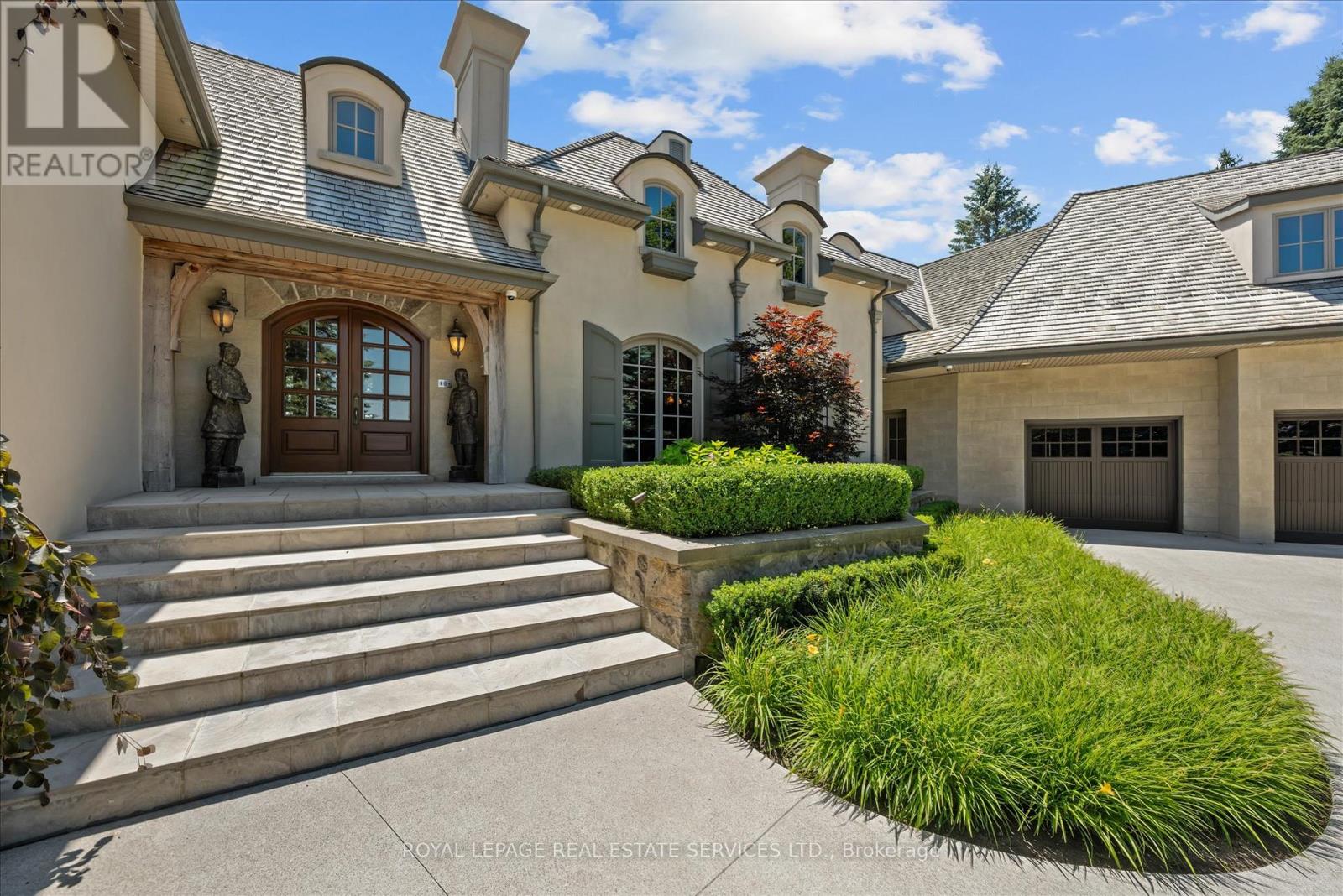 10090 Pineview Trail, Milton, Ontario  L0P 1B0 - Photo 5 - W12307618