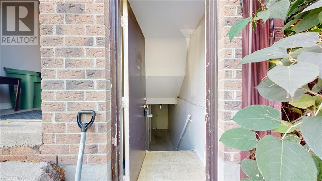 Photo 28 of 40 for 184 Simcoe Street