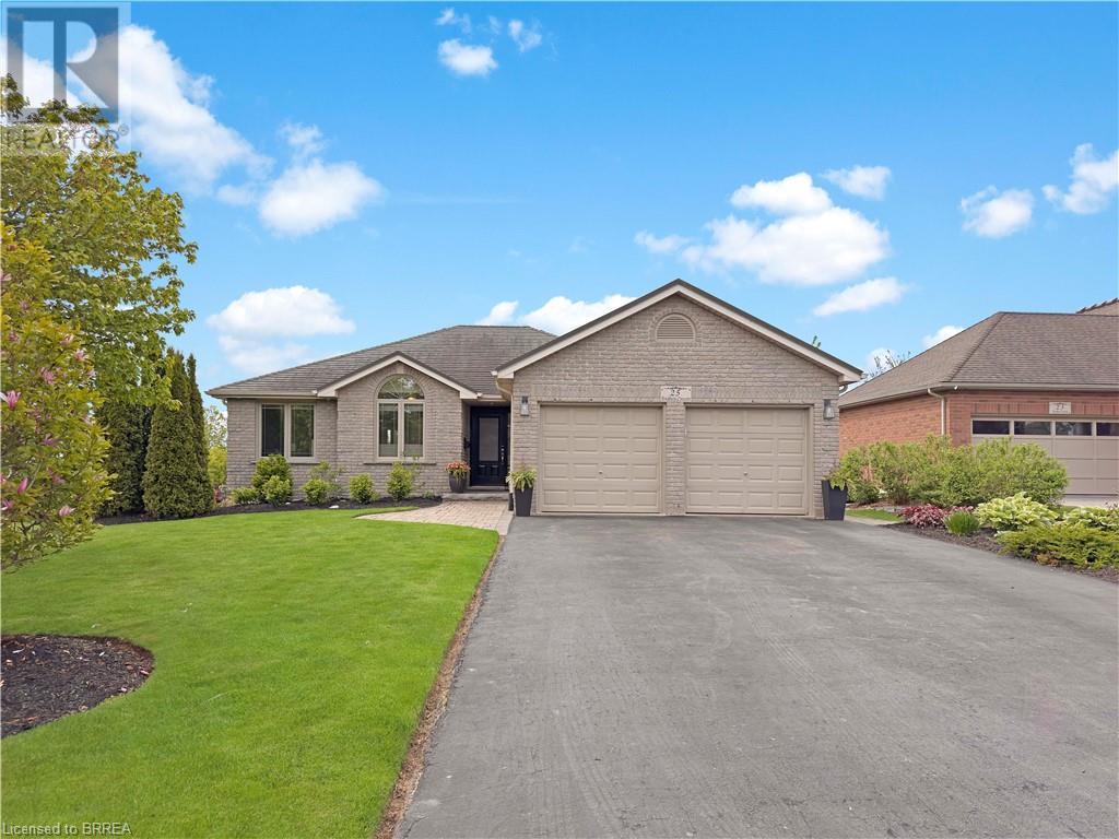 Property at 25 BRADBURY Crescent image 2