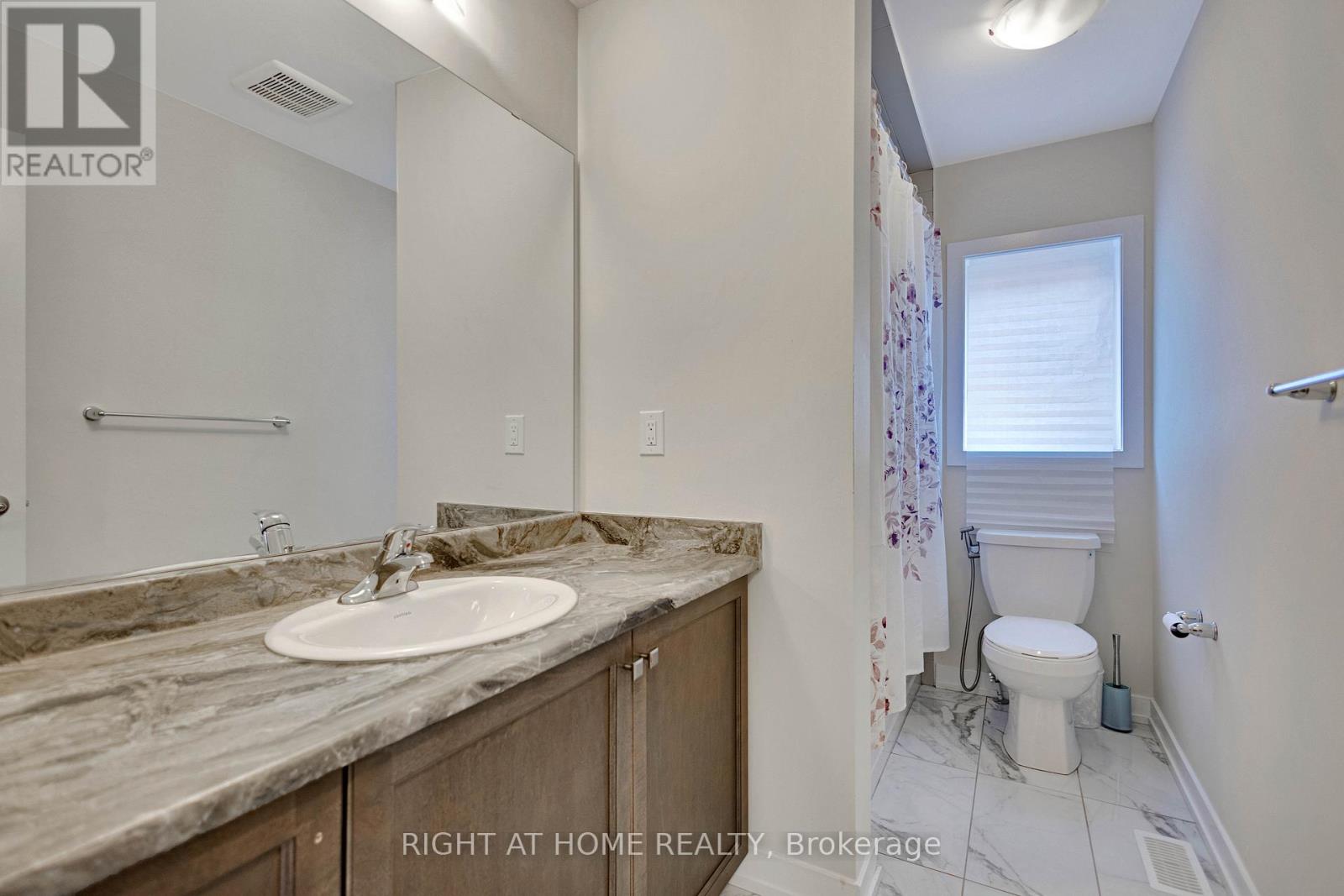 44 Santos Drive, Haldimand, Ontario  N3W 0H1 - Photo 32 - X12305981