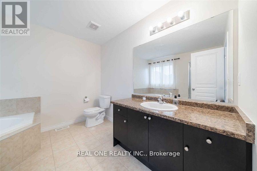 34 House Lane, Hamilton, Ontario  L9K 0G1 - Photo 11 - X12307675