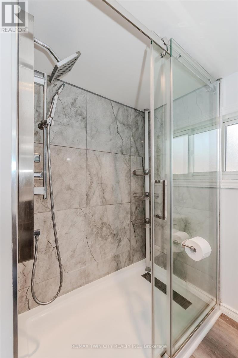 999 Northfield Drive E, Woolwich, Ontario  N0B 1N0 - Photo 21 - X12307692