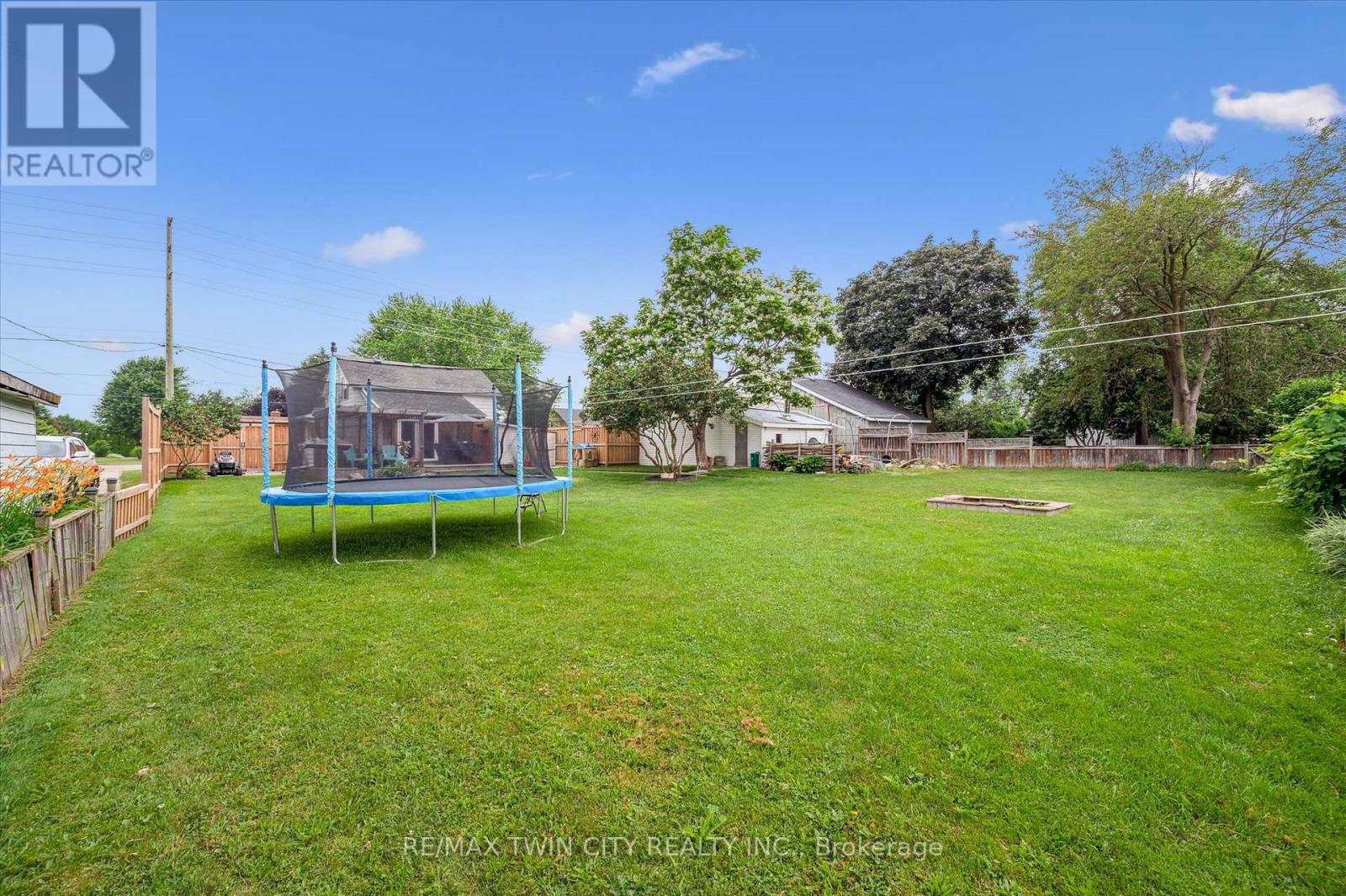999 Northfield Drive E, Woolwich, Ontario  N0B 1N0 - Photo 28 - X12307692