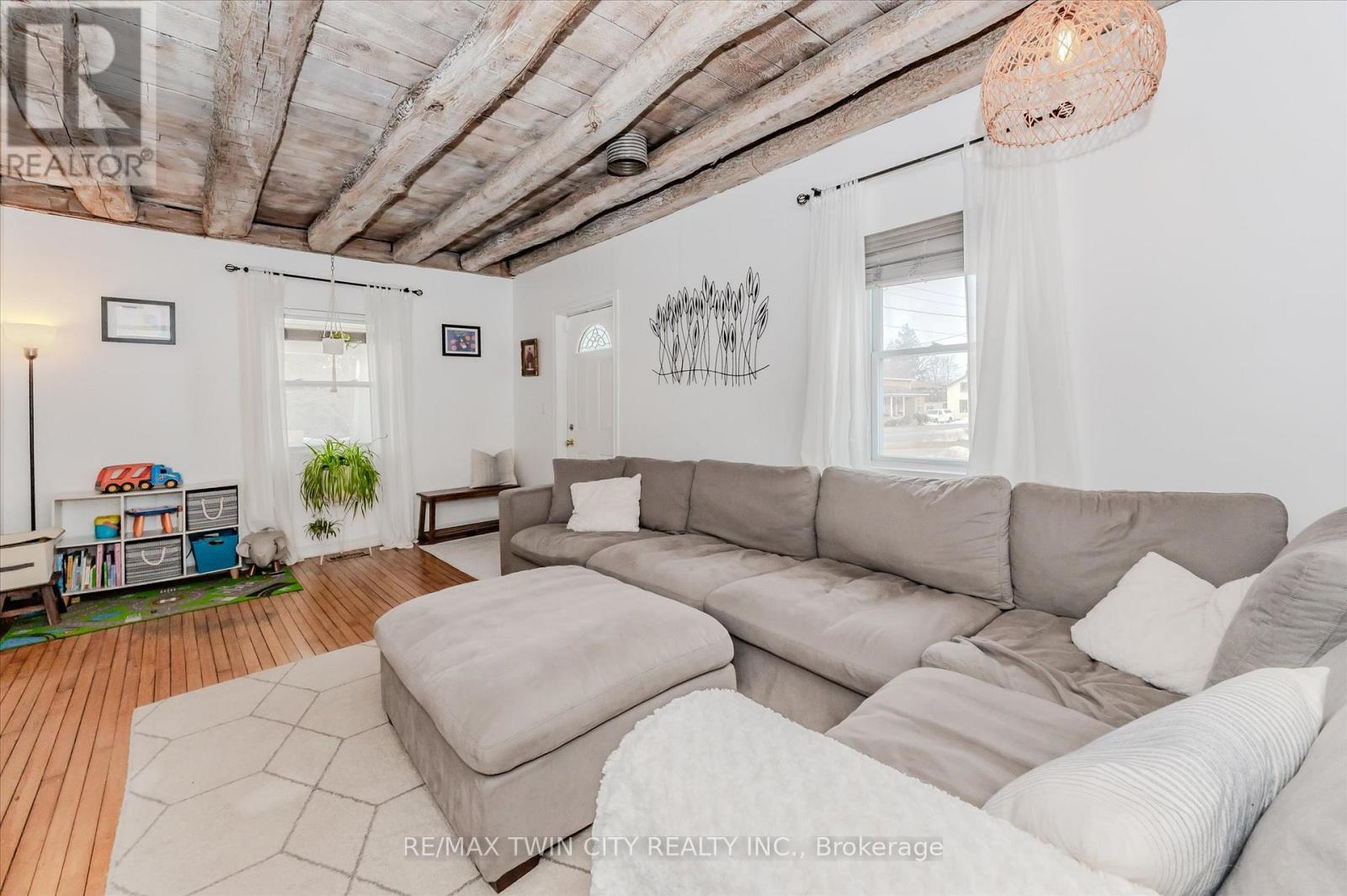 999 Northfield Drive E, Woolwich, Ontario  N0B 1N0 - Photo 9 - X12307692