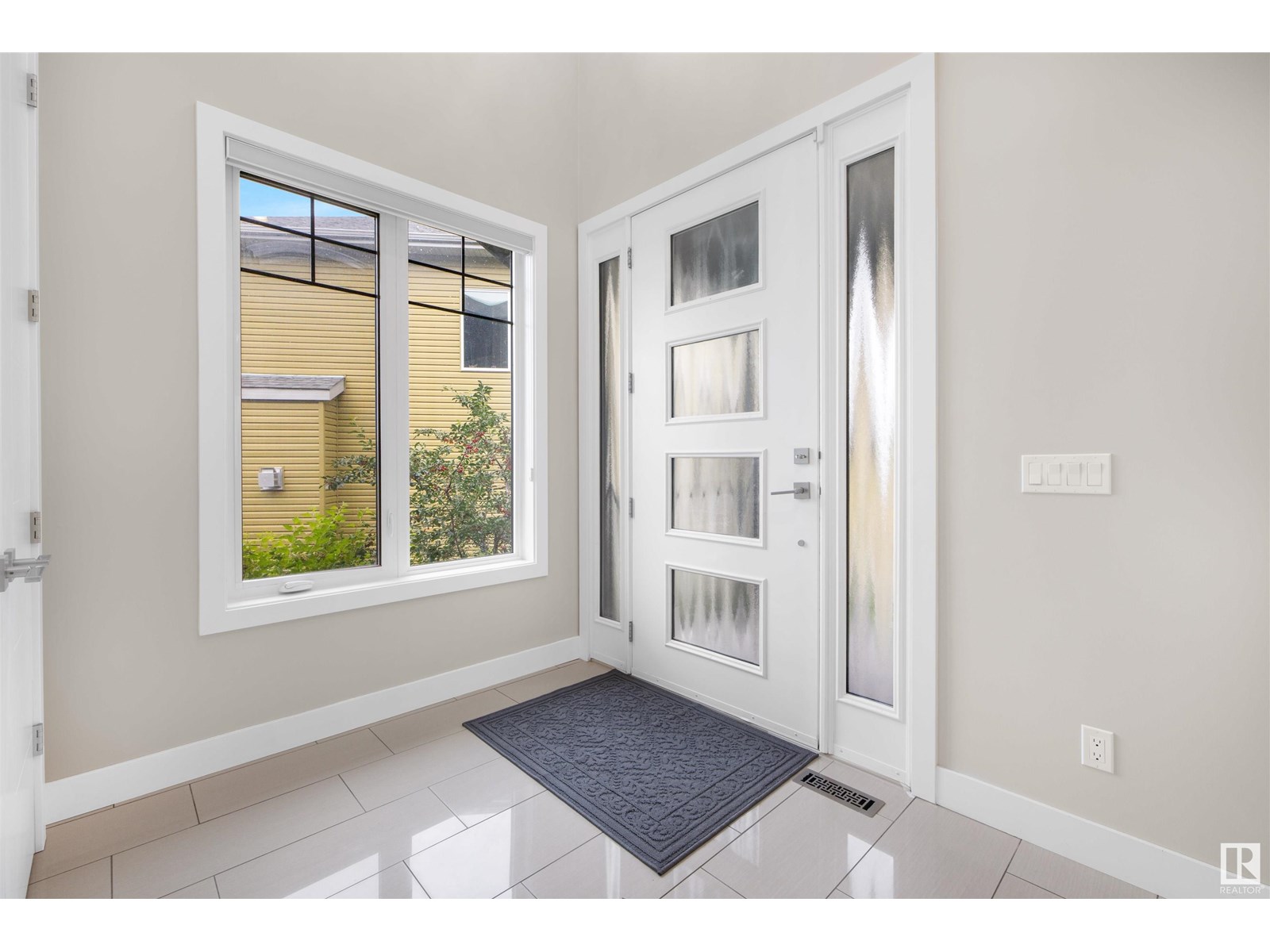 Property at 3626 CLAXTON PL SW image 5