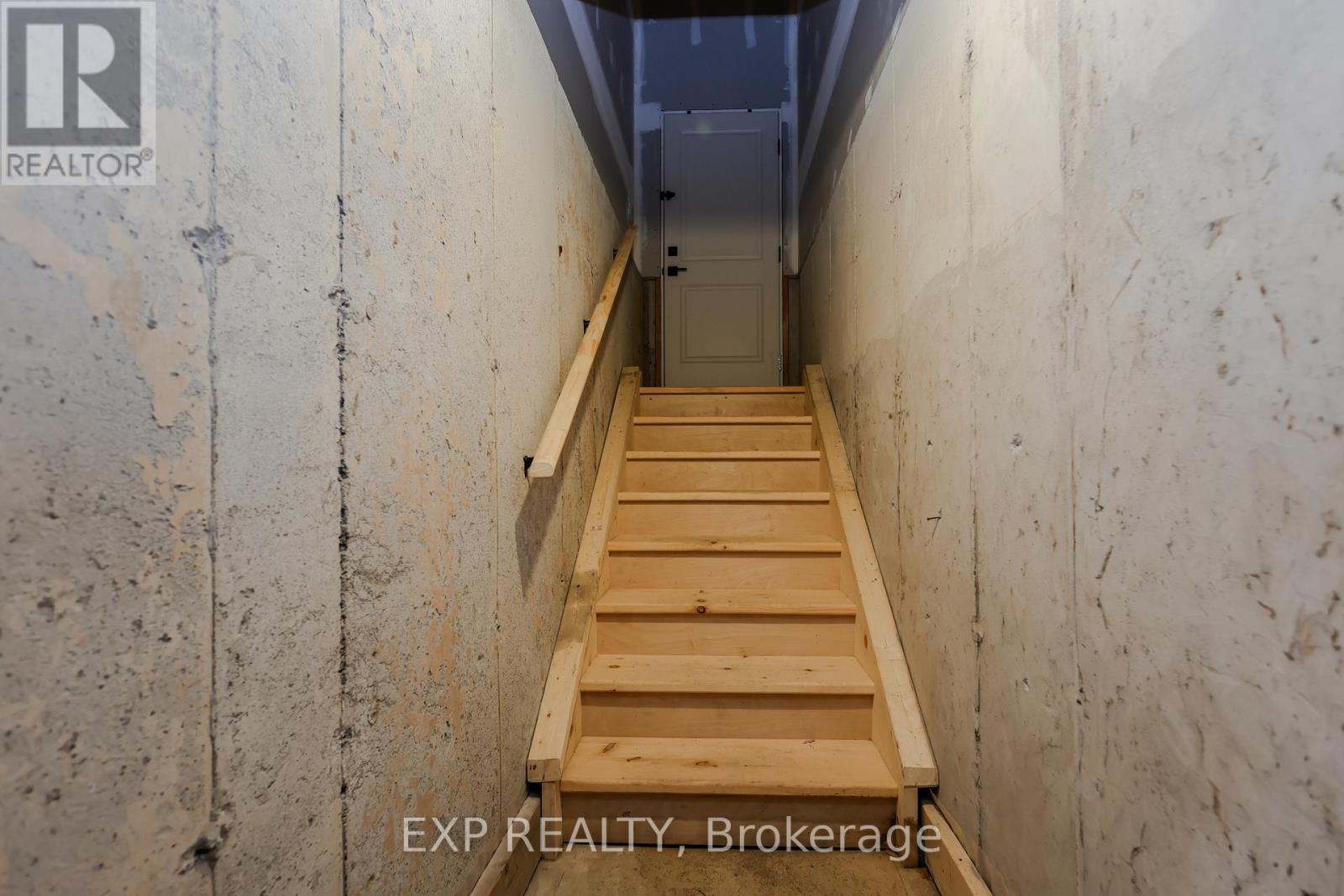 6687 Royal Magnolia Avenue, London South, Ontario  N6P 1H5 - Photo 26 - X12302119