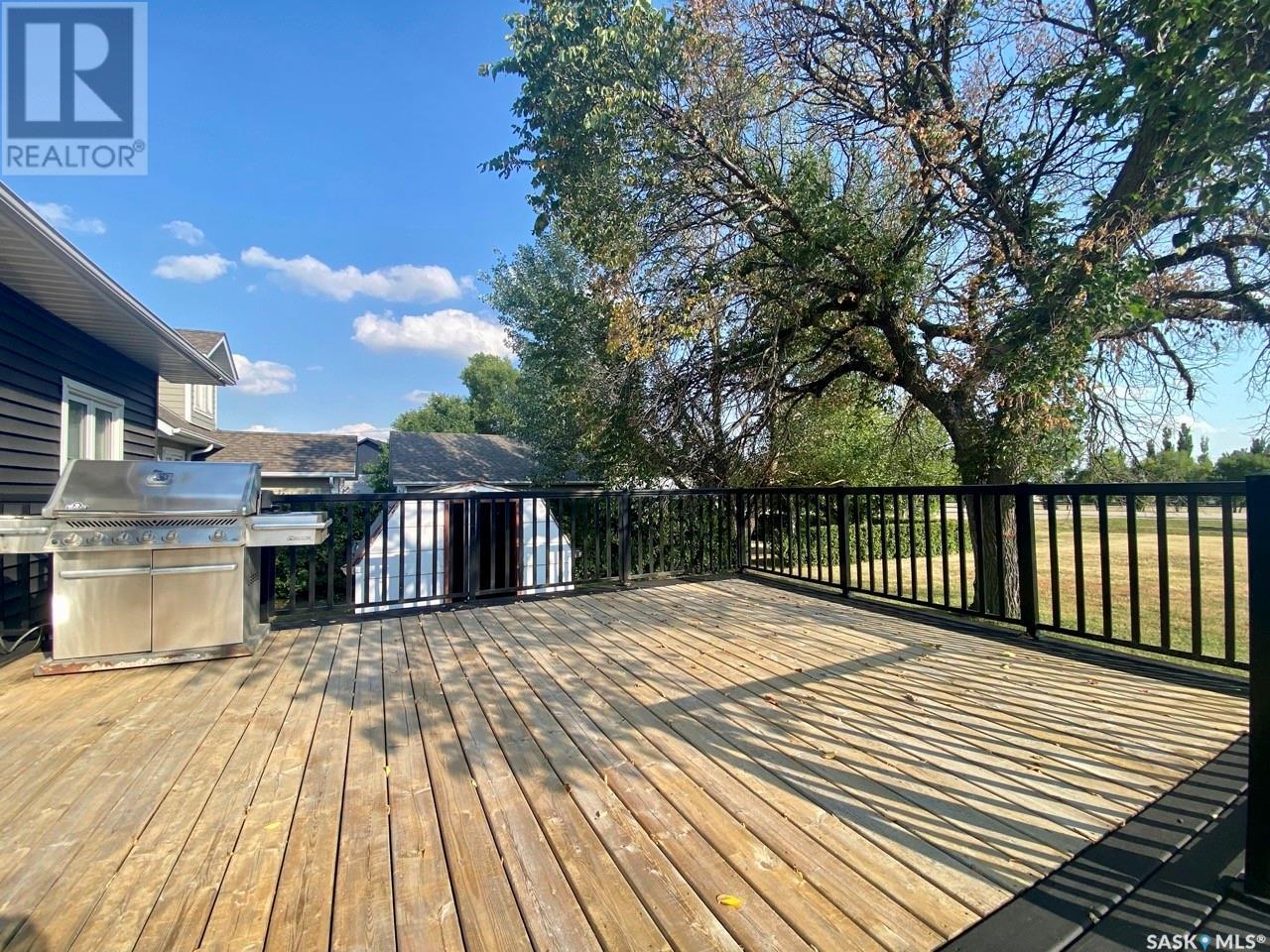 837 Prospect Avenue, Oxbow, Saskatchewan  S0C 2B0 - Photo 37 - SK013776