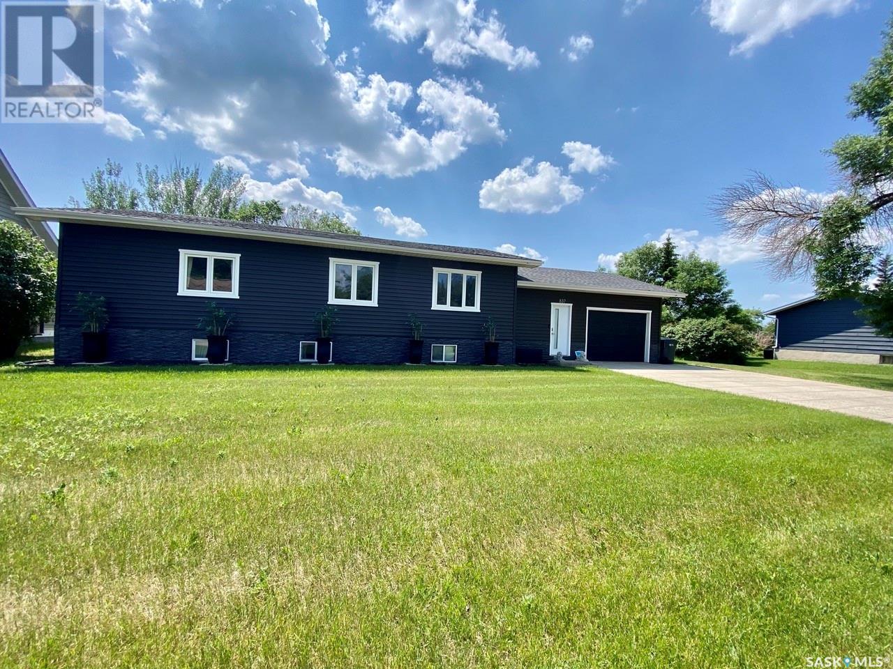 837 Prospect Avenue, Oxbow, Saskatchewan  S0C 2B0 - Photo 43 - SK013776