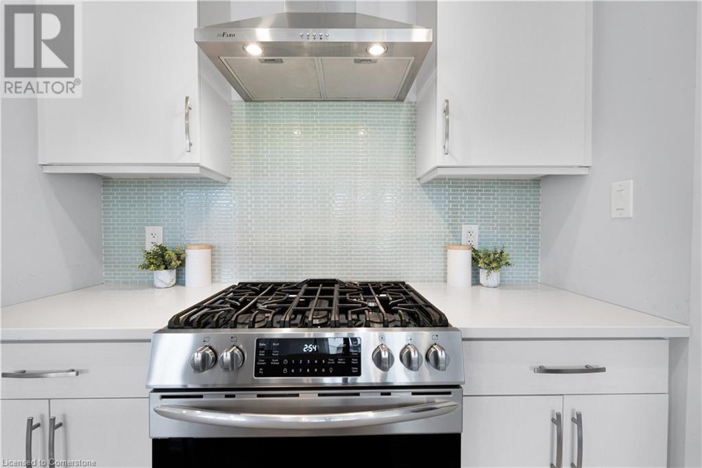 Photo 11 of 41 for 1554 Henrica Avenue