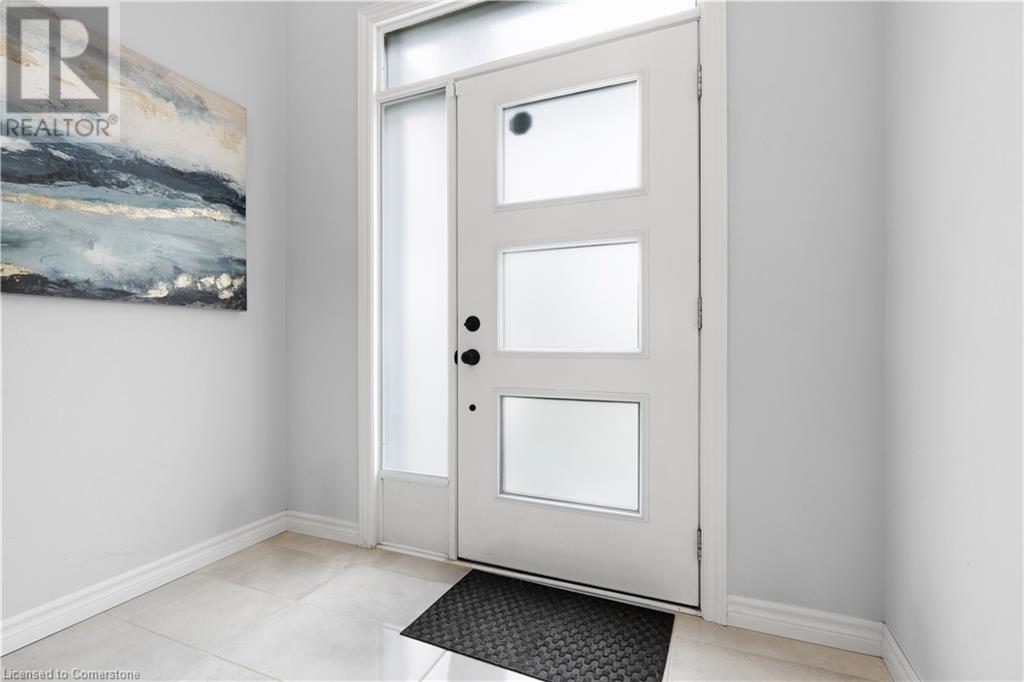 Photo 3 of 41 for 1554 Henrica Avenue