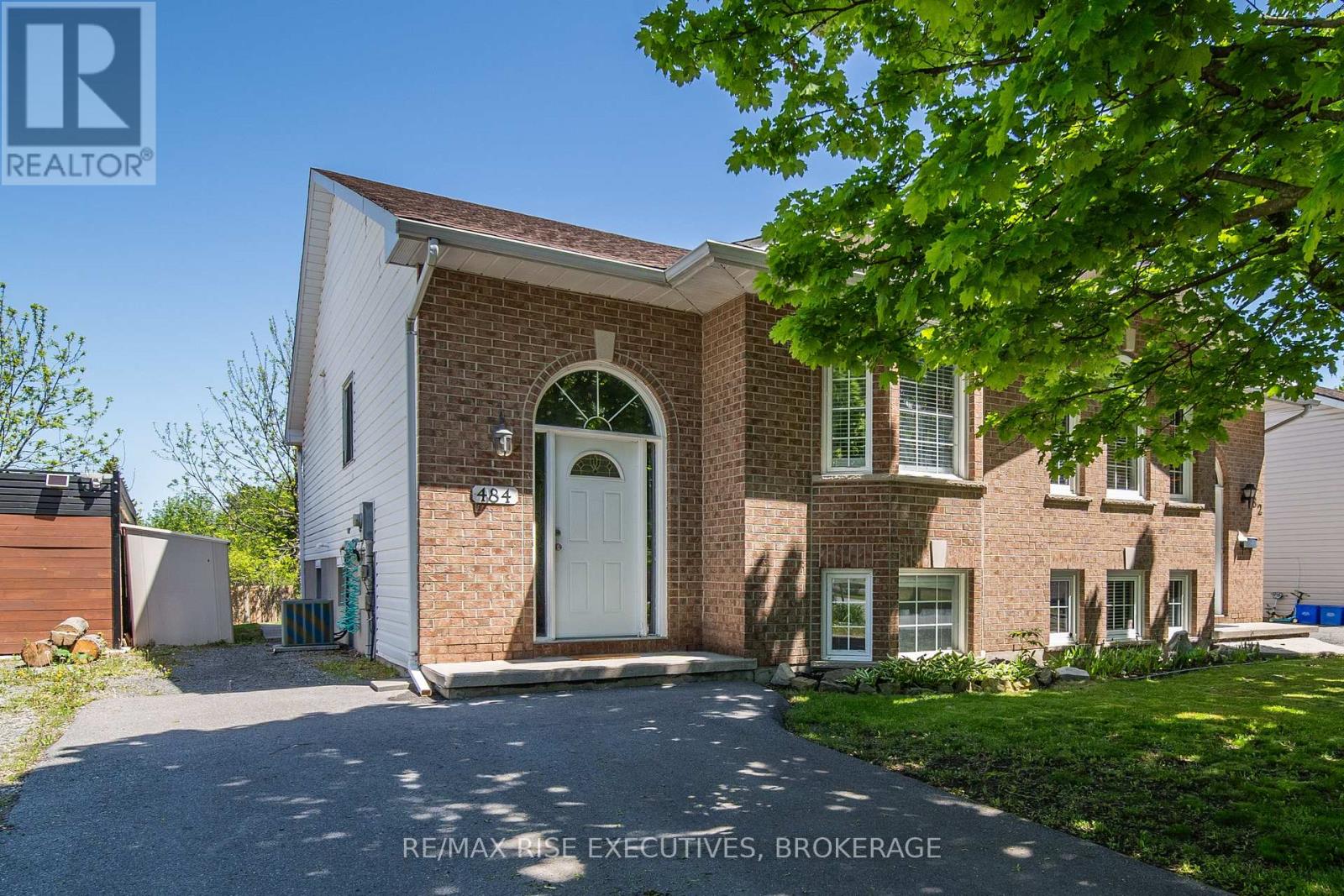 Property at 484 GRANDTRUNK AVENUE image 1