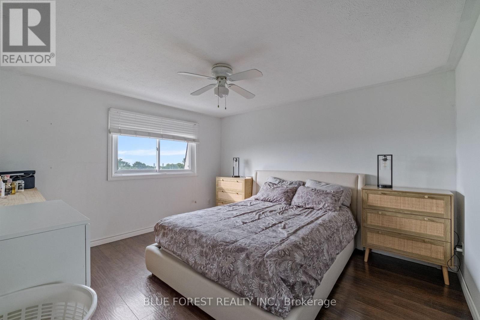 992 Eagle Court, London South, Ontario  N5Z 4K6 - Photo 10 - X12307852
