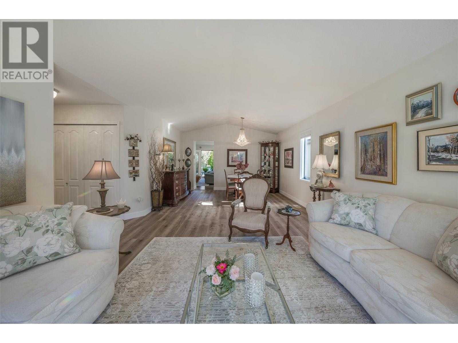 1201 Cameron Avenue Unit# 165, Kelowna, British Columbia  V1Y 9H9 - Photo 3 - 10357049