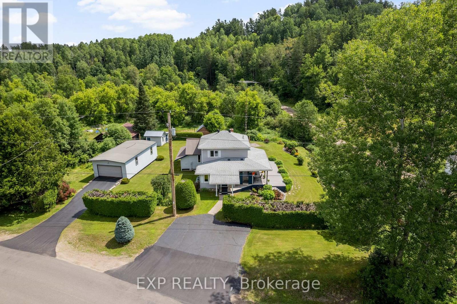 1184 WILNO NORTH ROAD, Madawaska Valley, Ontario