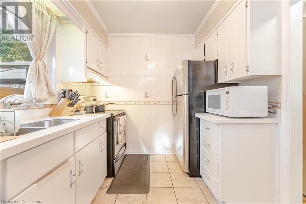 1021 Falgarwood Drive, Oakville, Ontario  L6H 1N7 - Photo 8 - 40754298