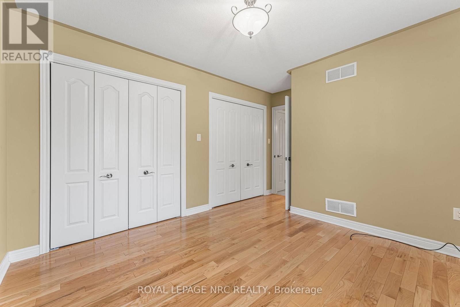 48 Bridgewater Court, Welland, Ontario  L3C 7M6 - Photo 10 - X12307873