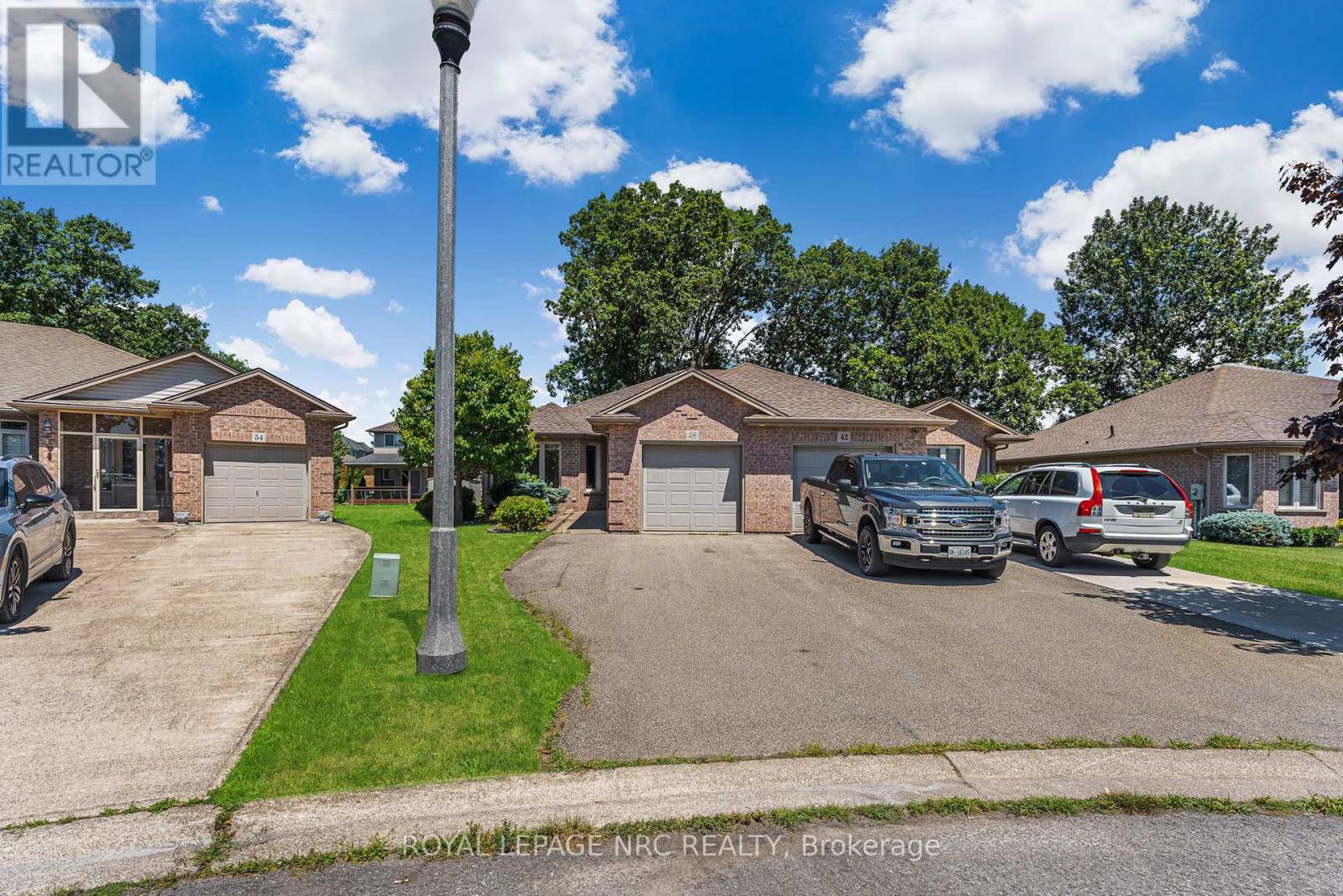 Property at 48 BRIDGEWATER COURT image 2