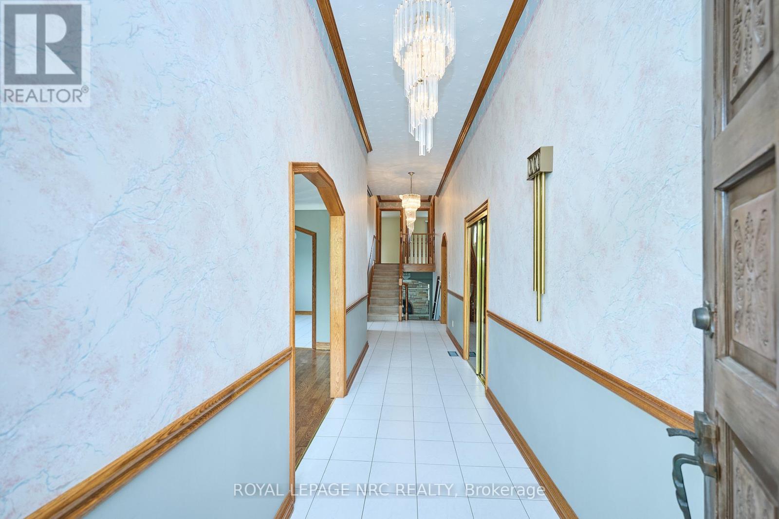 Property at 27 ORLANDO DRIVE image 5