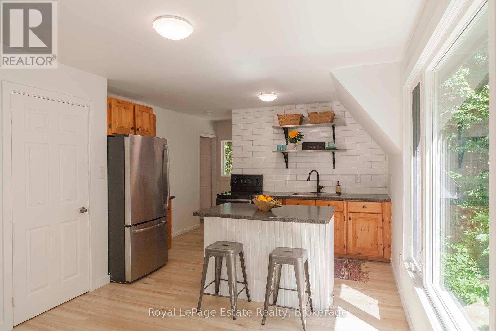 431 Dufferin Avenue N, South Bruce Peninsula, Ontario  N0H 2G0 - Photo 24 - X12307869