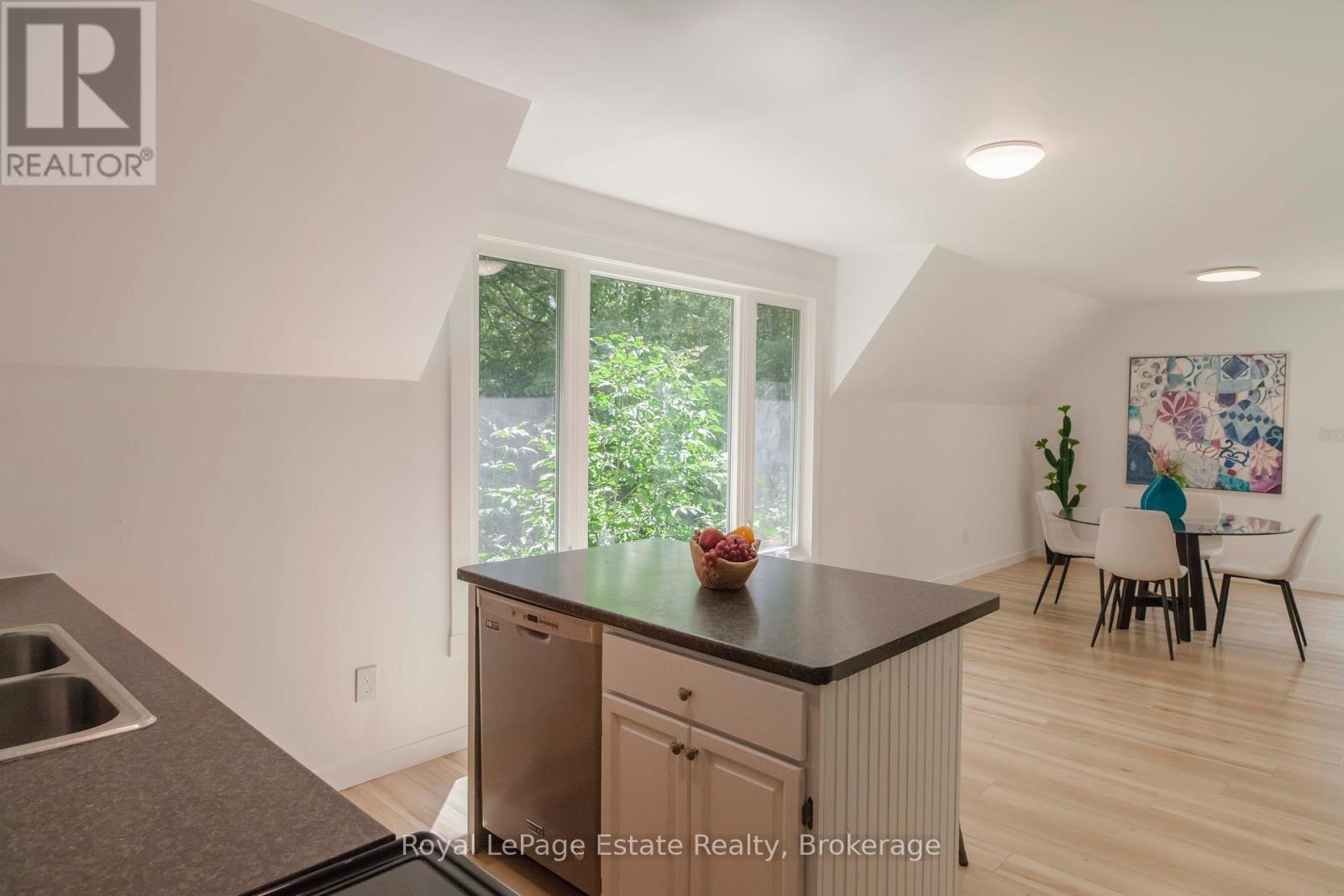 431 Dufferin Avenue N, South Bruce Peninsula, Ontario  N0H 2G0 - Photo 28 - X12307869