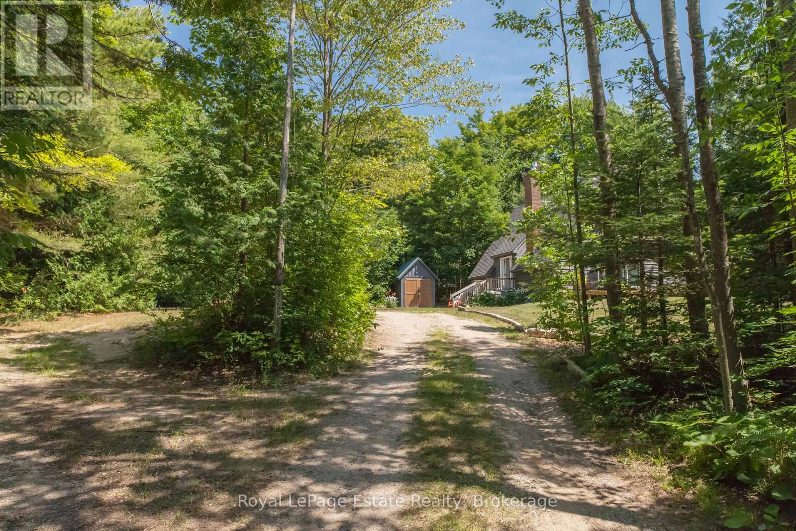 431 Dufferin Avenue N, South Bruce Peninsula, Ontario  N0H 2G0 - Photo 3 - X12307869