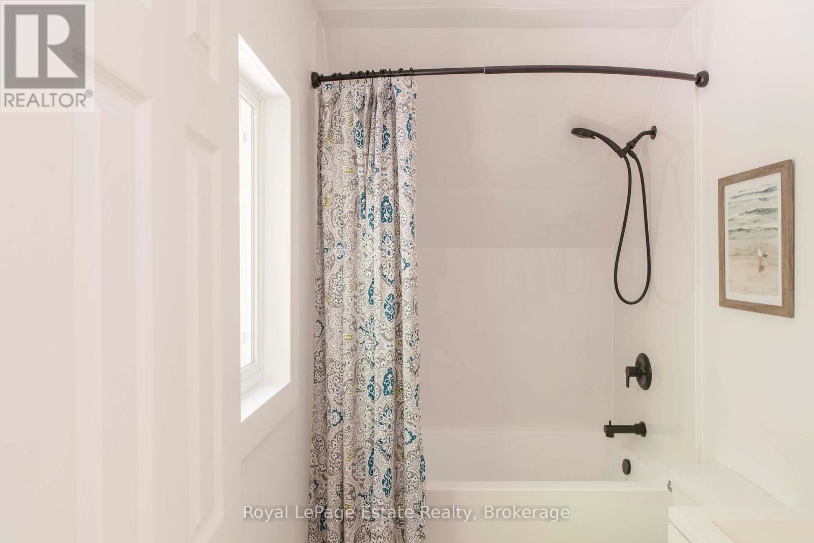431 Dufferin Avenue N, South Bruce Peninsula, Ontario  N0H 2G0 - Photo 33 - X12307869