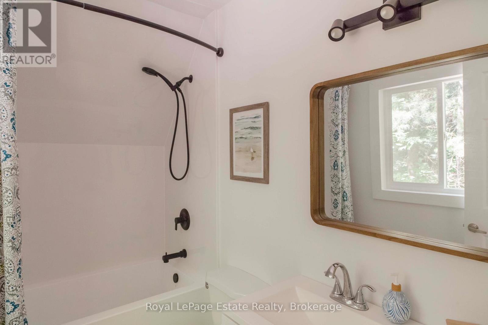 431 Dufferin Avenue N, South Bruce Peninsula, Ontario  N0H 2G0 - Photo 34 - X12307869