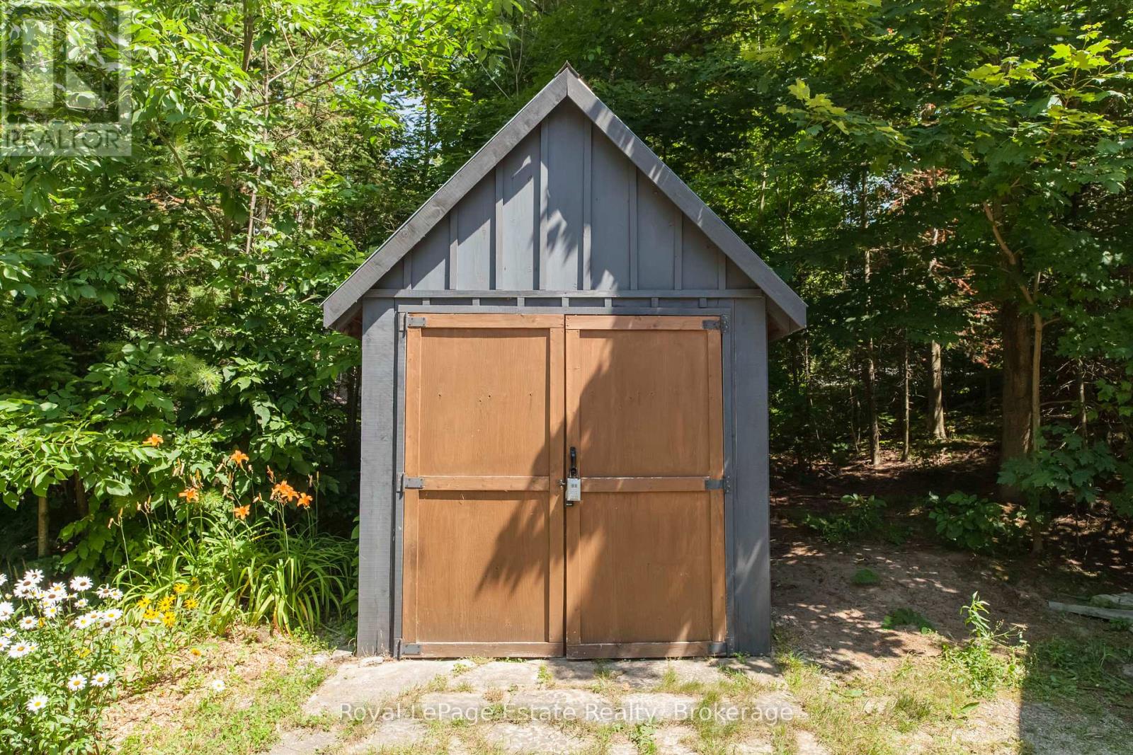431 Dufferin Avenue N, South Bruce Peninsula, Ontario  N0H 2G0 - Photo 47 - X12307869