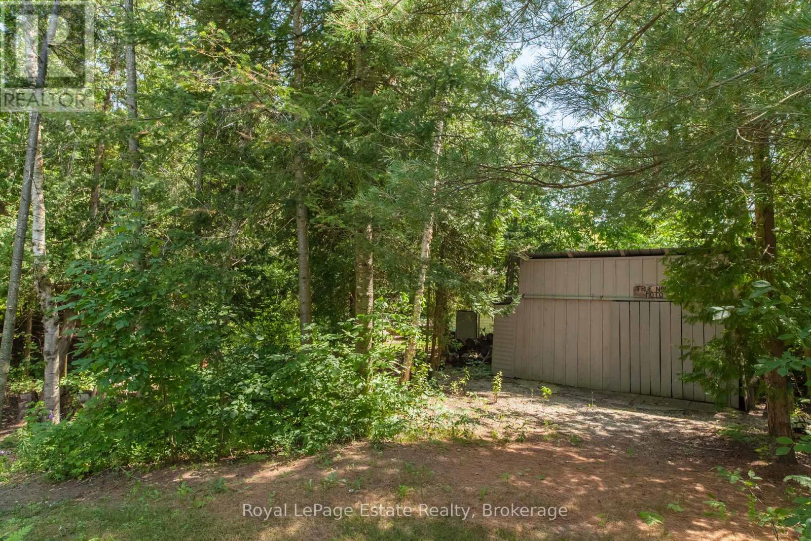 431 Dufferin Avenue N, South Bruce Peninsula, Ontario  N0H 2G0 - Photo 6 - X12307869