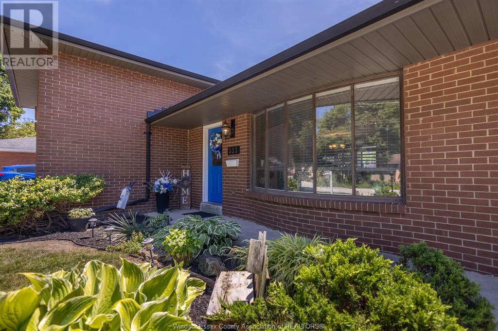 Property at 353 Cousineau ROAD image 3