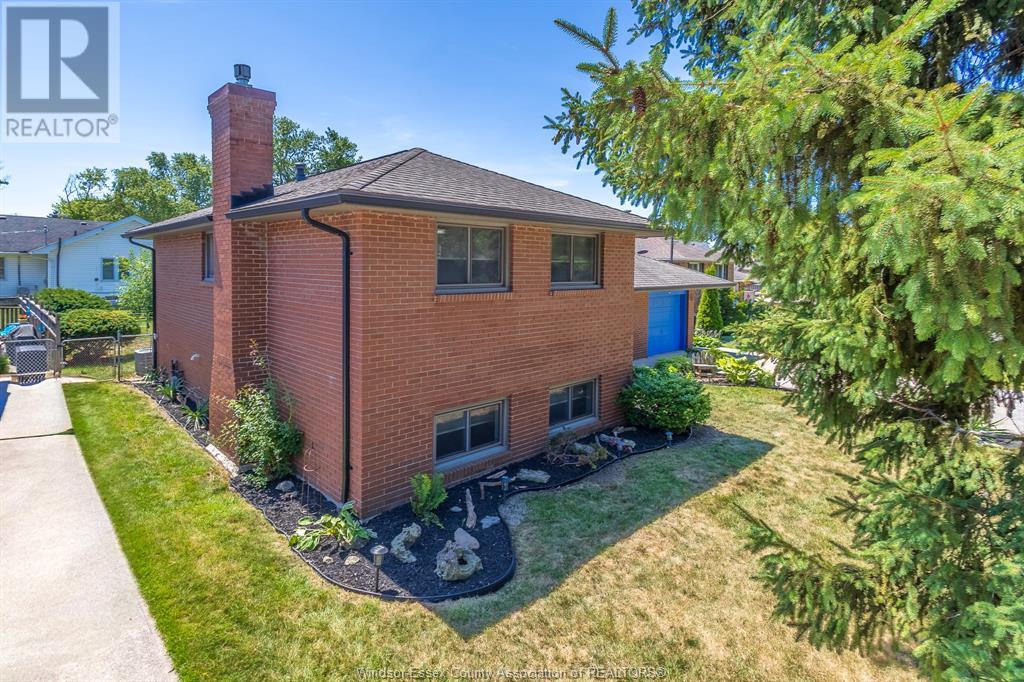 Property at 353 Cousineau ROAD image 4