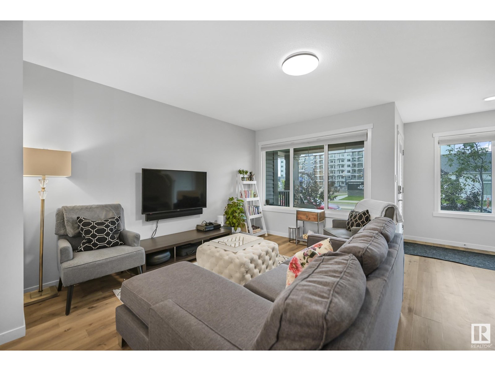 Property at 5696 JUCHLI AV NW image 5