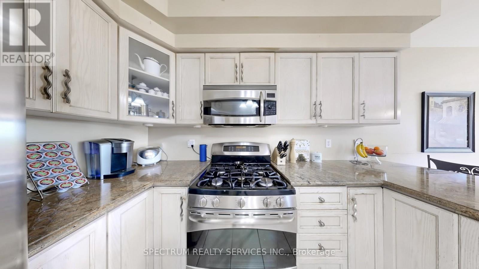 24 Cachet Hill Crescent, Vaughan, Ontario  L4H 1S6 - Photo 15 - N12307819