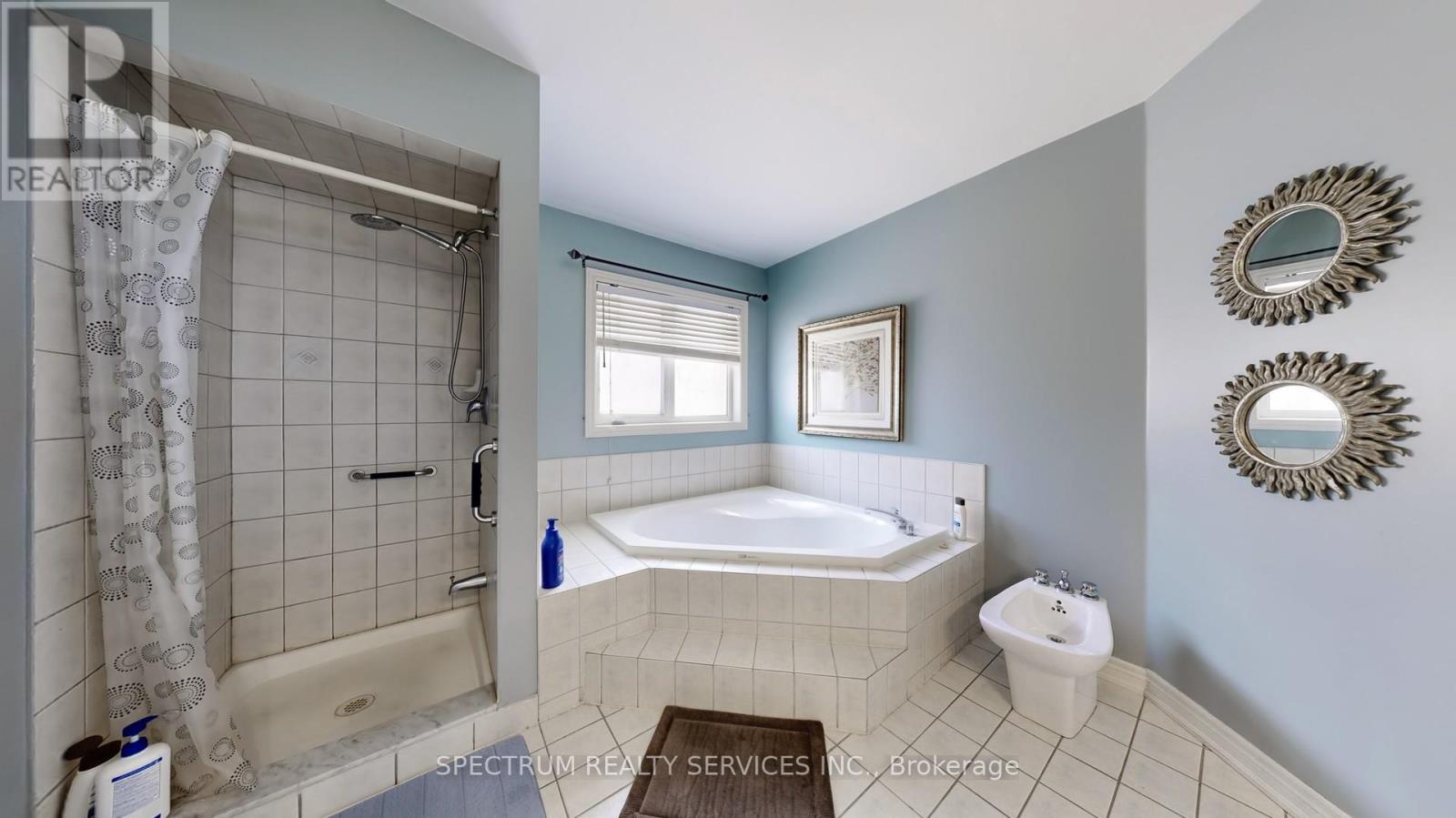 24 Cachet Hill Crescent, Vaughan, Ontario  L4H 1S6 - Photo 30 - N12307819
