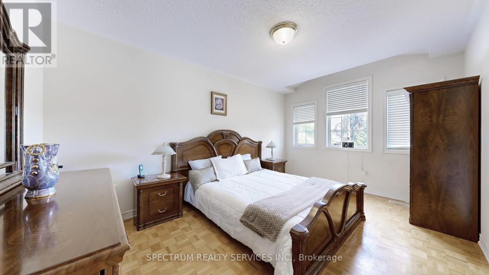 24 Cachet Hill Crescent, Vaughan, Ontario  L4H 1S6 - Photo 35 - N12307819