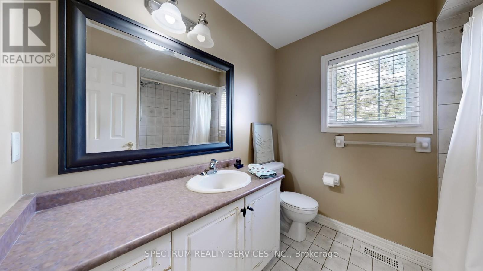 24 Cachet Hill Crescent, Vaughan, Ontario  L4H 1S6 - Photo 40 - N12307819
