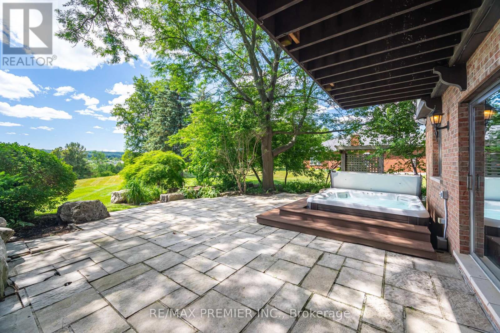 18 Ingleview Drive, Caledon, Ontario  L7C 1P3 - Photo 43 - W12307184