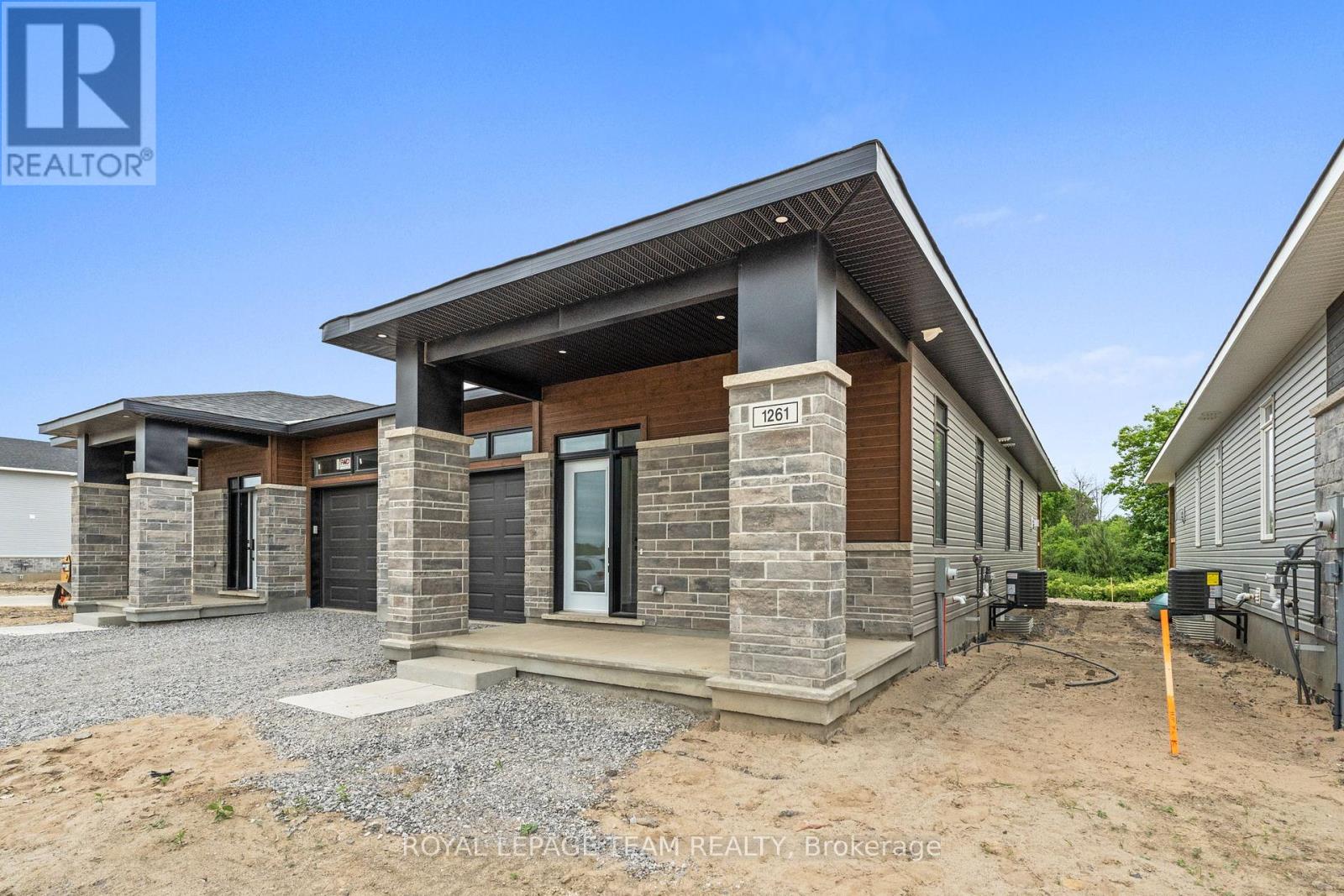 Property at 1053 MOORE STREET image 3